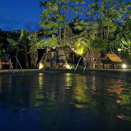 Hotel Ohiro Ханга Роа Екстериор снимка